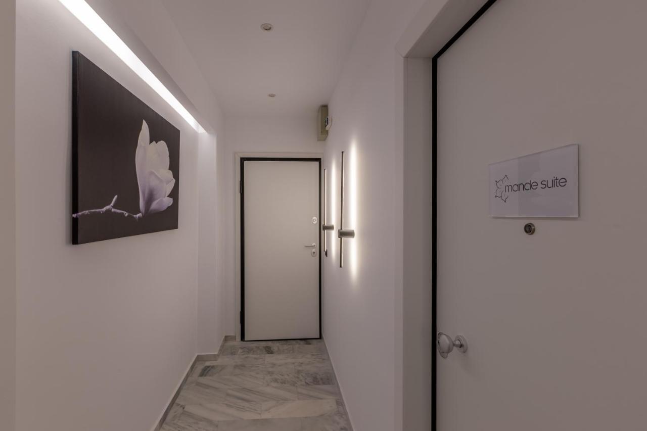 אתונה Mandevilia Suites מראה חיצוני תמונה