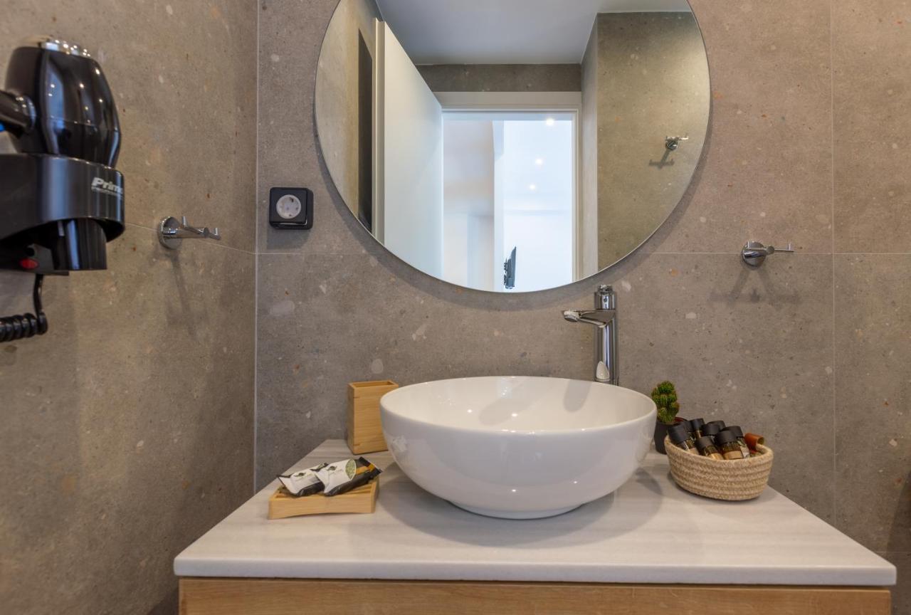אתונה Mandevilia Suites מראה חיצוני תמונה